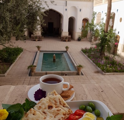 اقامتگاه سنتی اطلسی کاشان — ۲