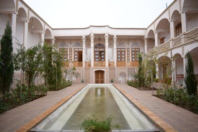 اقامتگاه سنتی عمارت محمودیه کاشان — ۱