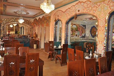 هتل سنتی طلوع خورشید اصفهان — ۳