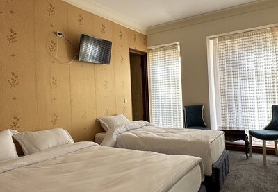 بوتیک هتل خانه صادقی اردبیل — ۲