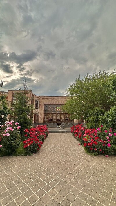 بوتیک هتل خانه صادقی اردبیل — ۴
