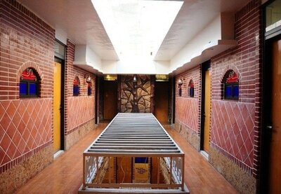 مهمانپذیر حیدری شیراز — ۲