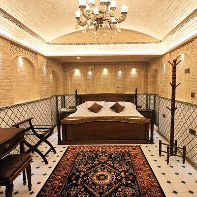 بوتیک هتل عمارت محلاتی شیراز — ۵