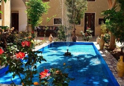 هتل سنتی کوروش یزد — ۵