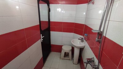 خانه مسافر گل یاس بندر انزلی — ۴