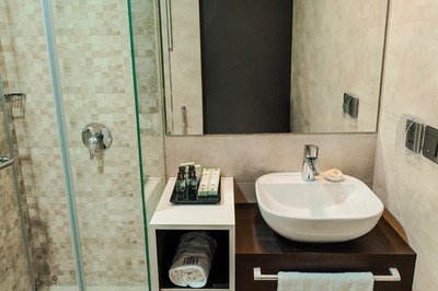 هتل آوینا قشم — ۲
