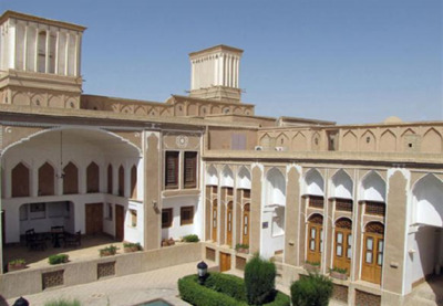 هتل لاله یزد — ۳